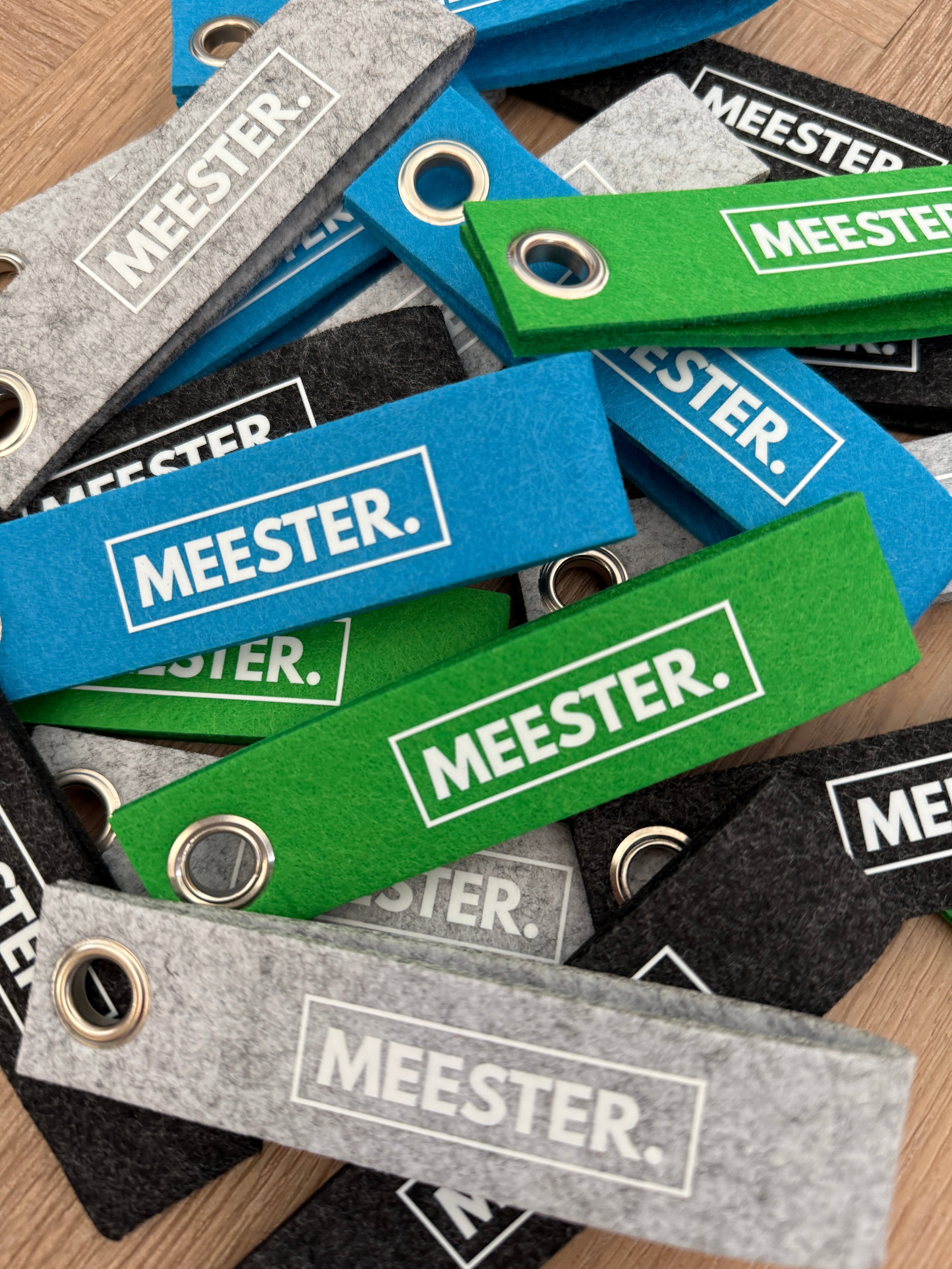 MEESTER. sleutelhangers & keycords