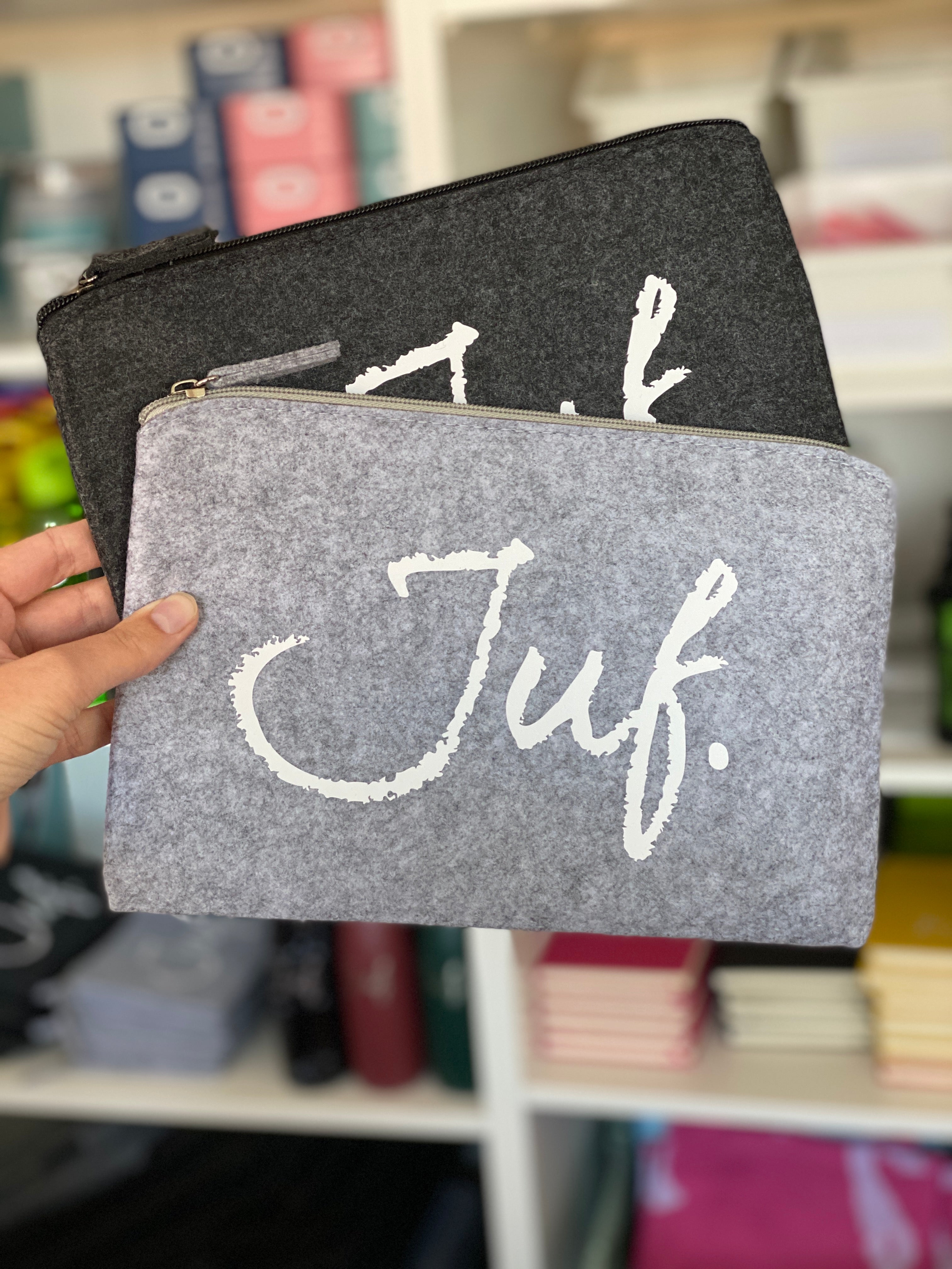 JUF. vilten etuis
