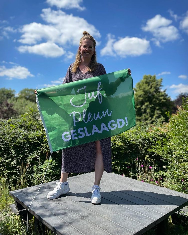 Geslaagd Vlag 'Eigen tekst'