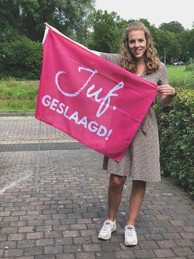 JUF. geslaagd vlag