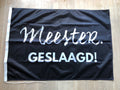 MEESTER. geslaagd vlag