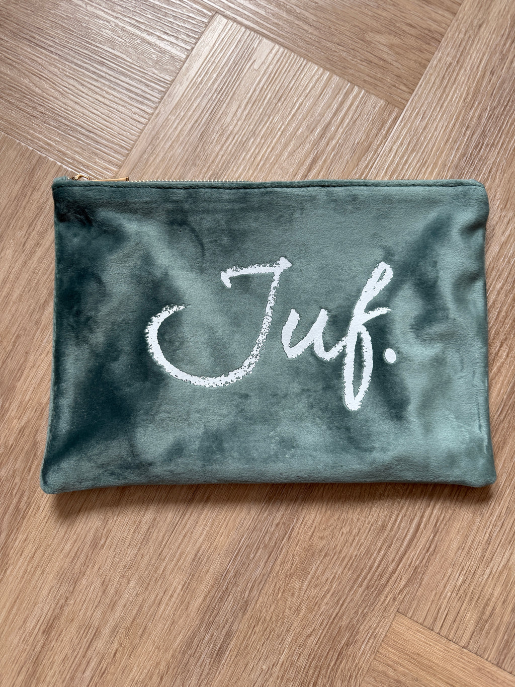 JUF. Velvet Etui Groot (krijt logo)