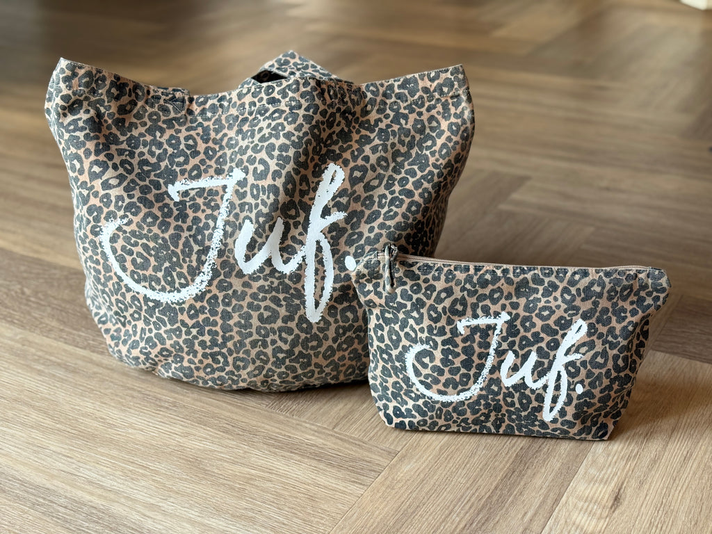 JUF. Luipaard Etui (krijt logo)