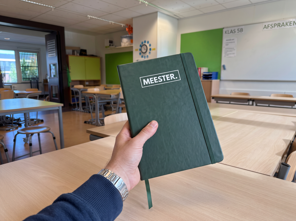 MEESTER. Notitieboekje